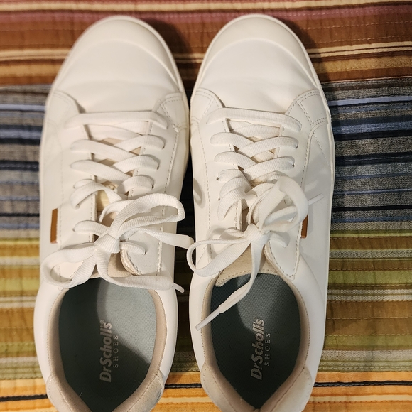 White Low-Top Sneakers - Picture 9 of 11